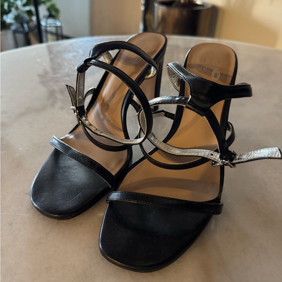 Mix No. 6 Aliciana Heeled Strappy Sandal - Picture 3 of 6